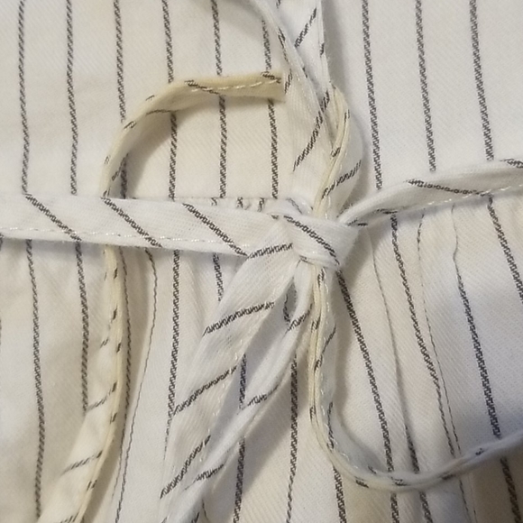 Isabel maternity by Ingrid & isabel shirt - Picture 5 of 5